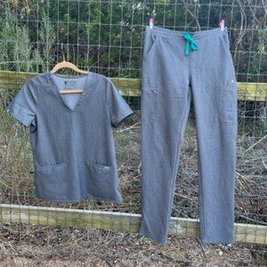 FIGS Gray 11 Pocket Scrubs S/T